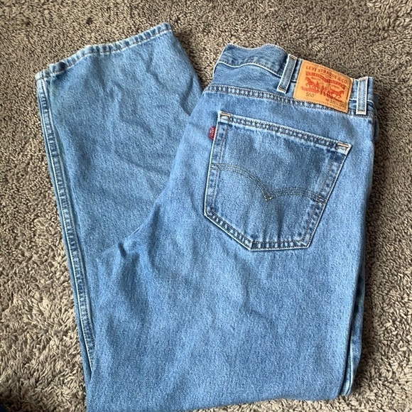 𝅺levi’s Straight Leg Jeans - Picture 1 of 5